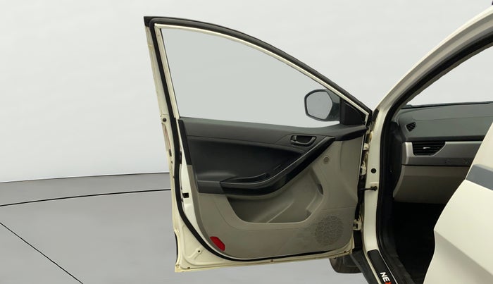 2019 Tata NEXON XM PETROL, Petrol, Manual, 55,684 km, LHS Front Door