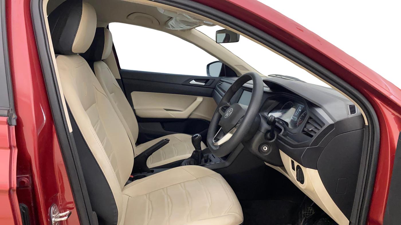 2022 Volkswagen VIRTUS COMFORTLINE TSI 1.0 MT, Petrol, Manual, 25,625 km, Right Side Front Door Cabin