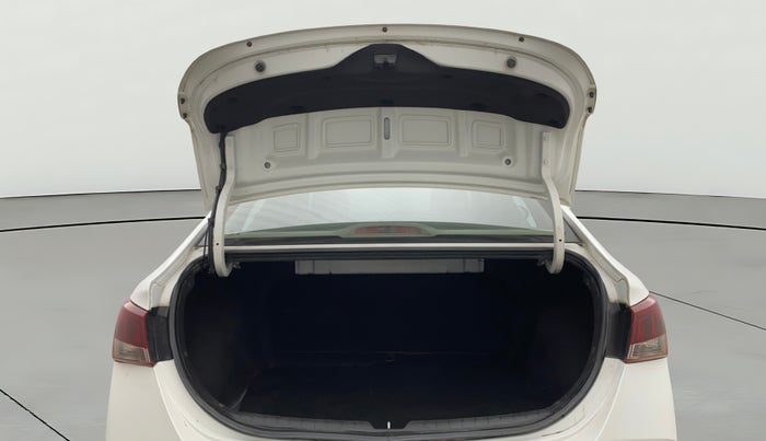 2021 Hyundai Verna SX 1.5 CRDI, Diesel, Manual, 97,843 km, Boot Door Open