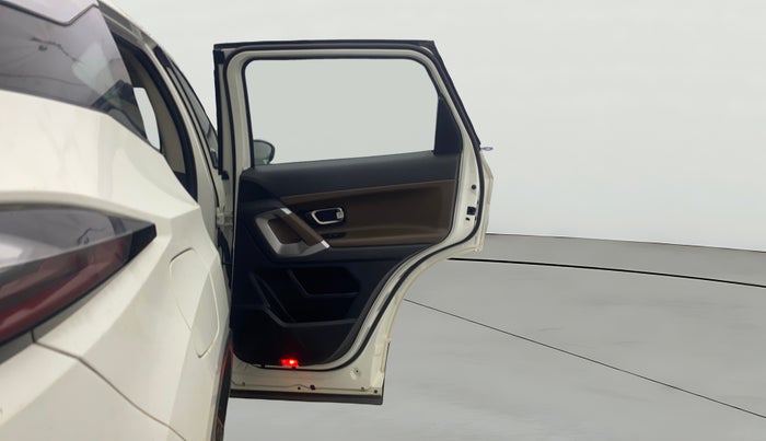 2021 Tata Harrier XZ PLUS 2.0L, Diesel, Manual, 88,963 km, RHS Rear Door