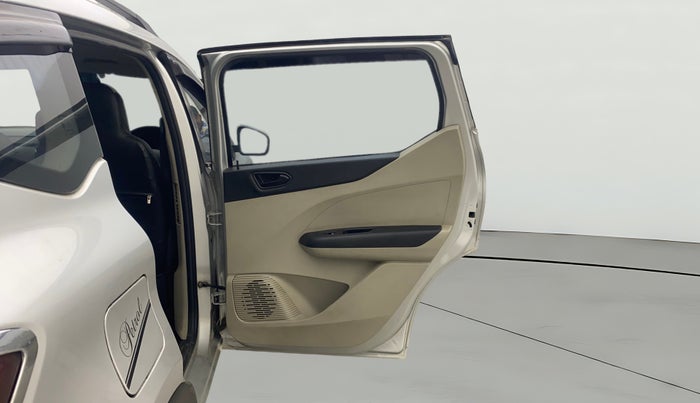 2019 Renault TRIBER RXT, Petrol, Manual, 31,668 km, RHS Rear Door