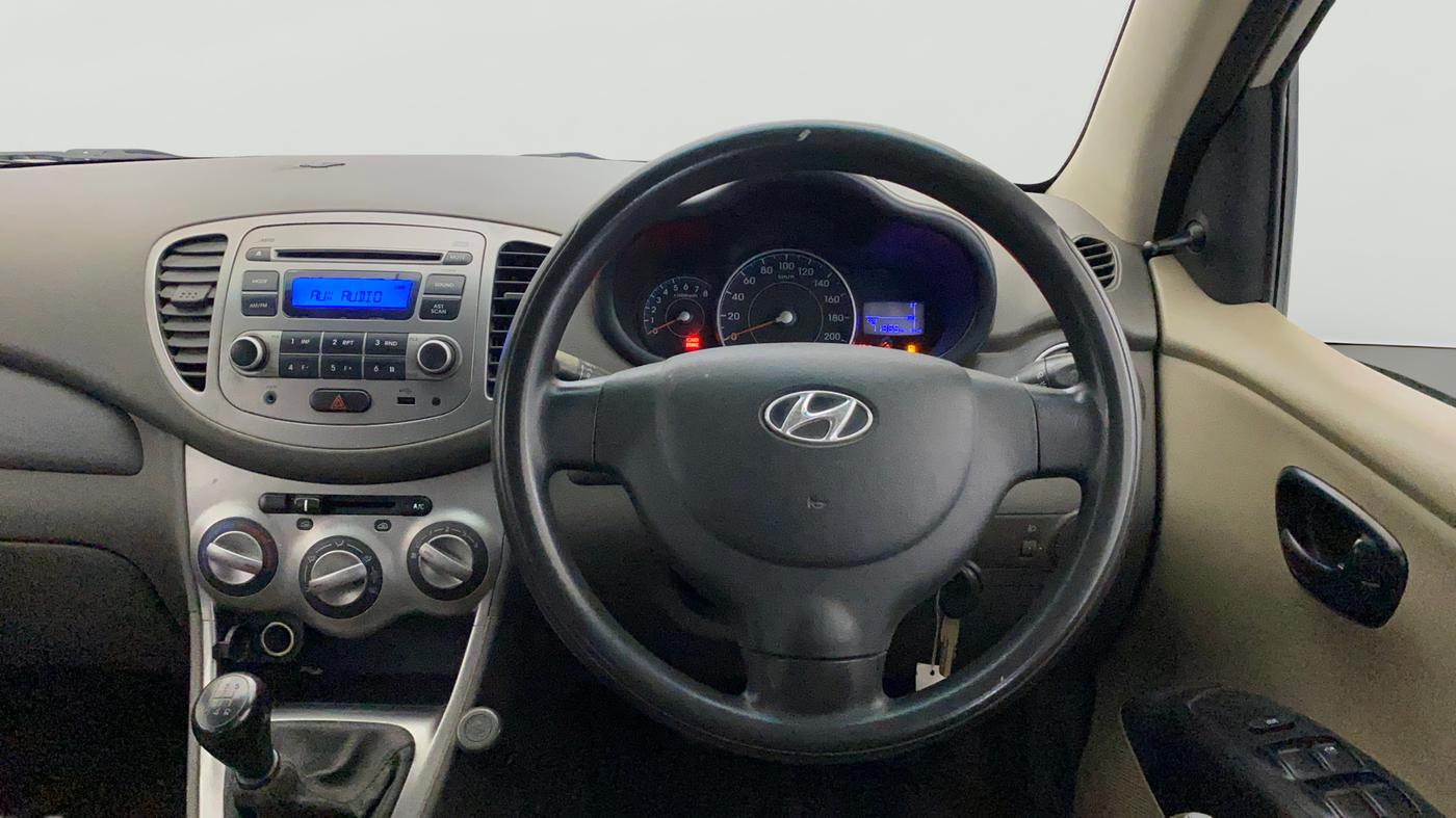 2014 Hyundai i10 MAGNA 1.1, Petrol, Manual, 71,926 km, Steering Wheel Close Up