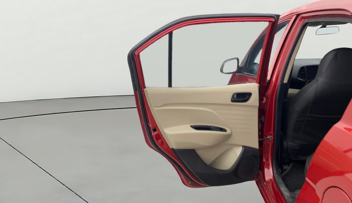 2022 Hyundai NEW SANTRO MAGNA, Petrol, Manual, 17,292 km, LHS Rear Door