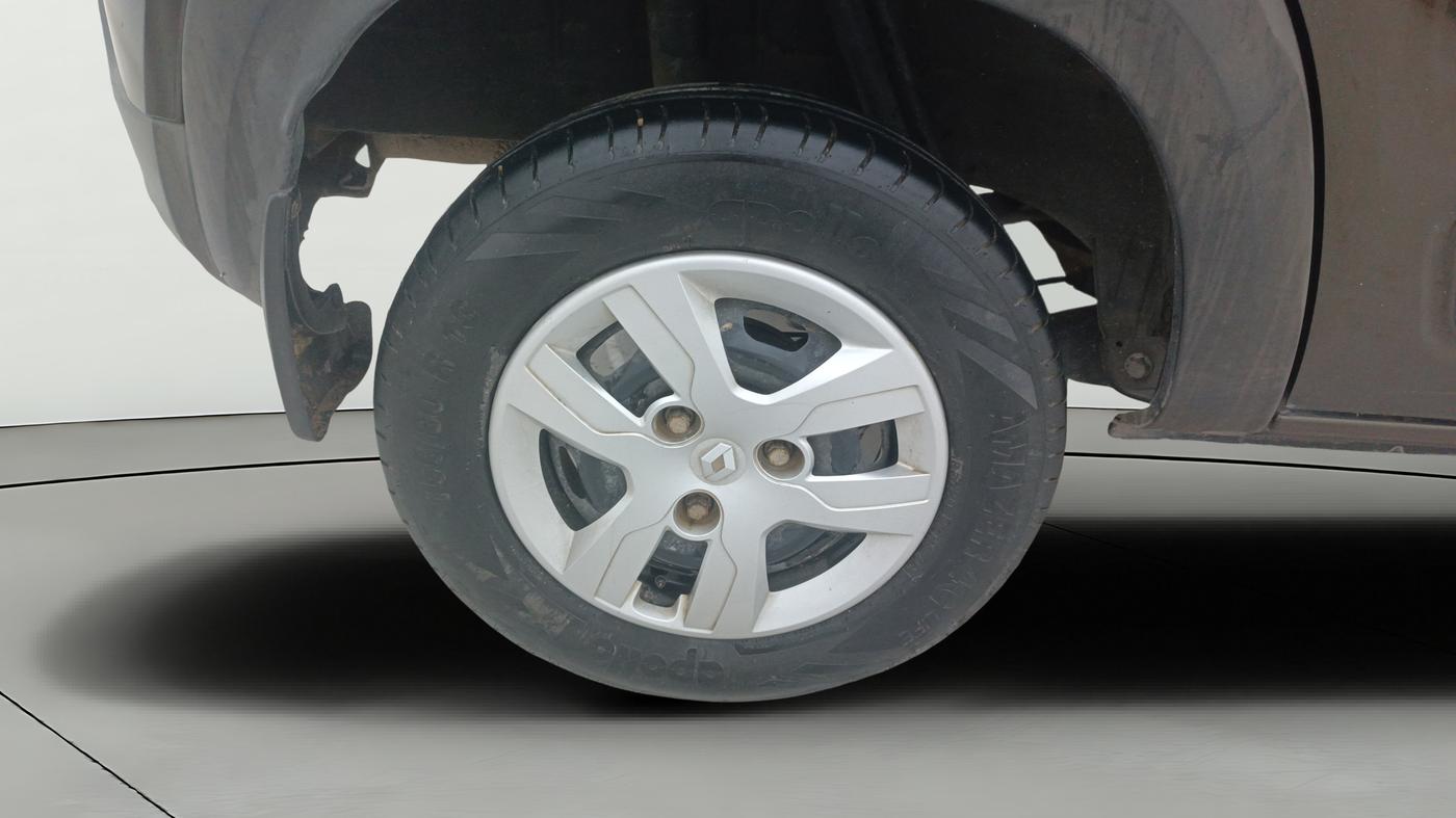 2018 Renault Kwid RXL, Petrol, Manual, 74,196 km, Right Rear Wheel