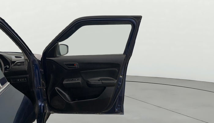 2021 Maruti Swift LXI, Petrol, Manual, 50,714 km, RHS Front Door