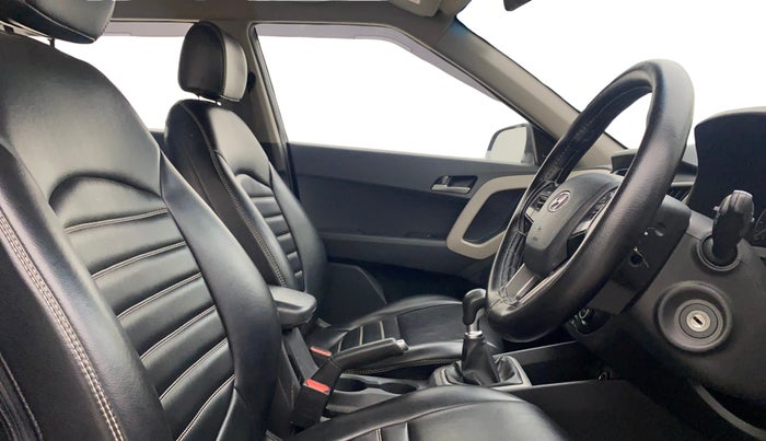 2016 Hyundai Creta S 1.6 PETROL, Petrol, Manual, 1,04,276 km, Right Side Front Door Cabin