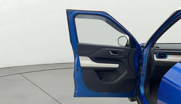 2023 Tata PUNCH CREATIVE  MT, Petrol, Manual, 28,354 km, LHS Front Door