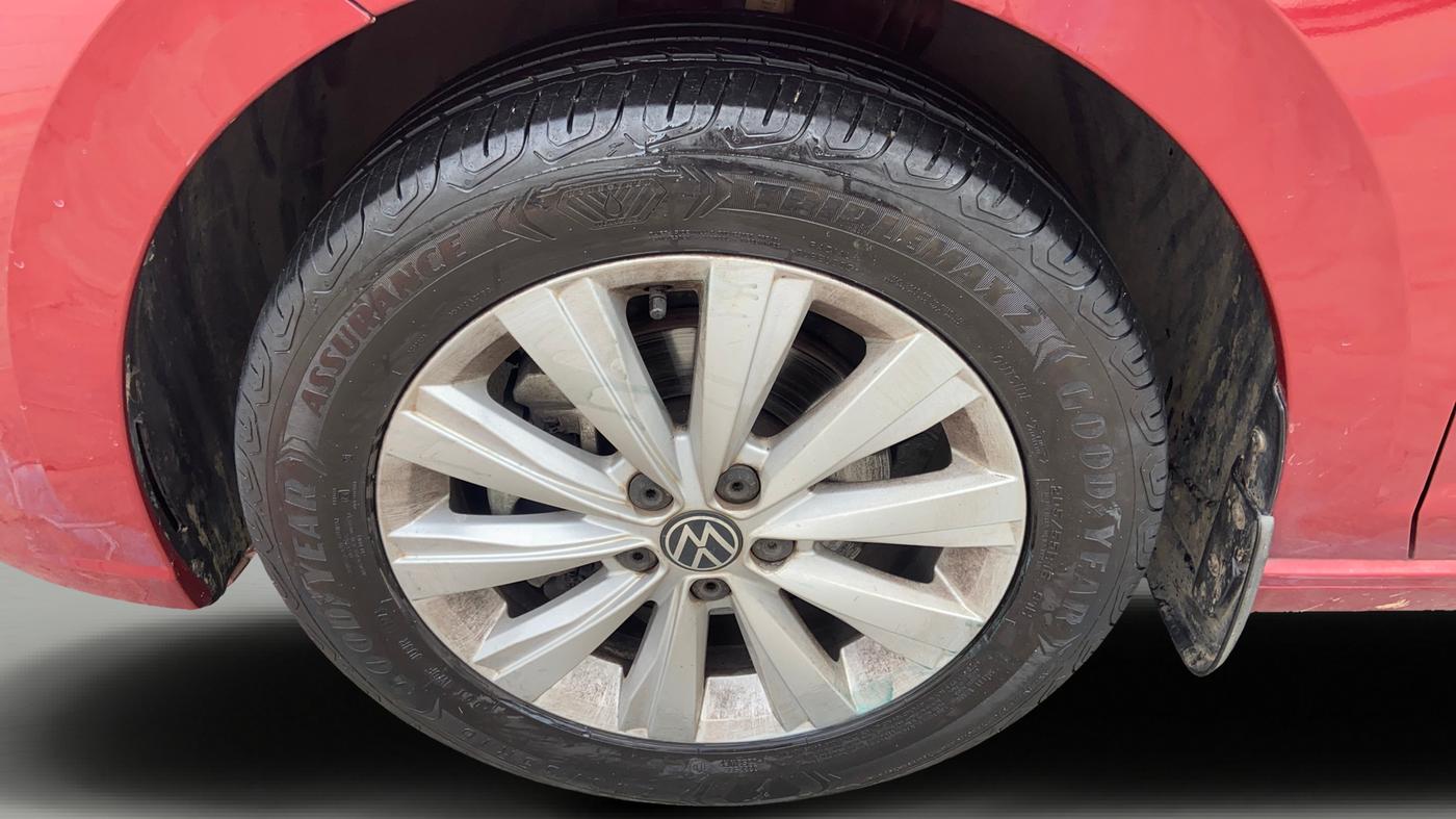 2022 Volkswagen VIRTUS HIGHLINE TSI 1.0 MT, Petrol, Manual, 16,832 km, Left Front Wheel