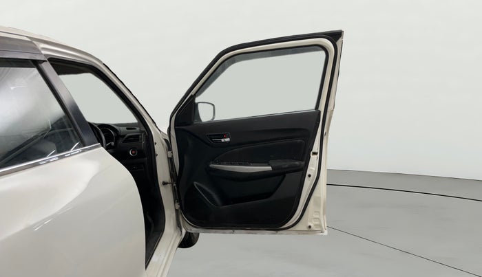 2018 Maruti Swift ZXI, Petrol, Manual, 33,727 km, RHS Front Door