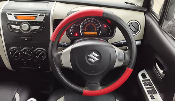 2015 Maruti Wagon R 1.0 VXI, Petrol, Manual, 29,989 km, Steering Wheel Close Up