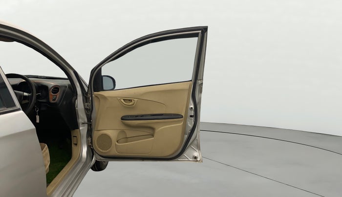 2015 Honda Amaze 1.5L I-DTEC S, Diesel, Manual, 76,316 km, RHS Front Door