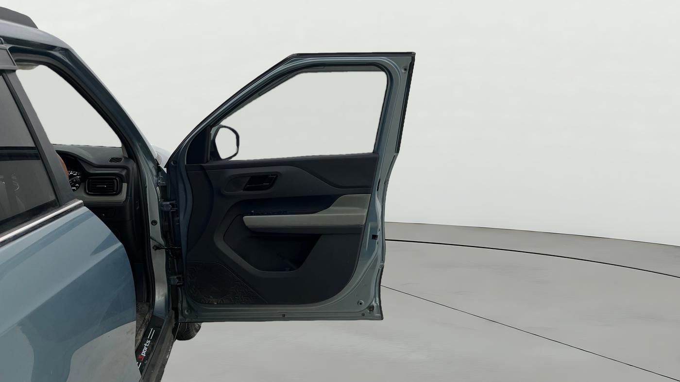 2023 Tata PUNCH ADVENTURE AMT, Petrol, Automatic, 33,617 km, RHS Front Door