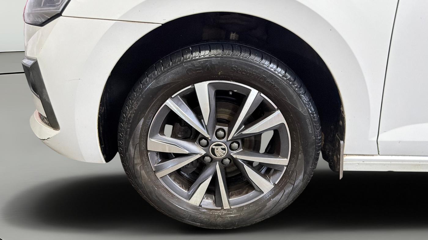 2023 Skoda SLAVIA STYLE 1.0L TSI AT, Petrol, Automatic, 17,785 km, Left Front Wheel