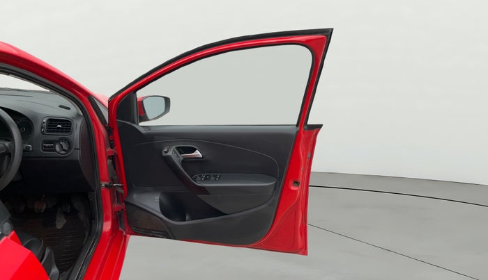 2016 Volkswagen Polo COMFORTLINE 1.2L, Petrol, Manual, 62,303 km, RHS Front Door