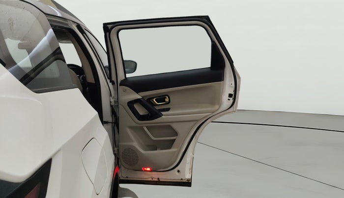 2022 Tata Safari XZ PLUS, Diesel, Manual, 1,16,290 km, RHS Rear Door