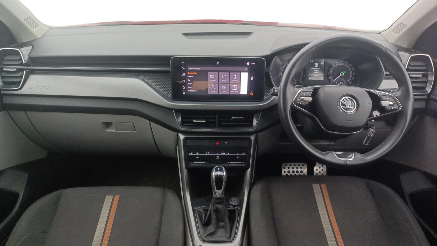 2021 Skoda KUSHAQ AMBITION 1.0L TSI AT, Petrol, Automatic, 70,775 km, Dashboard