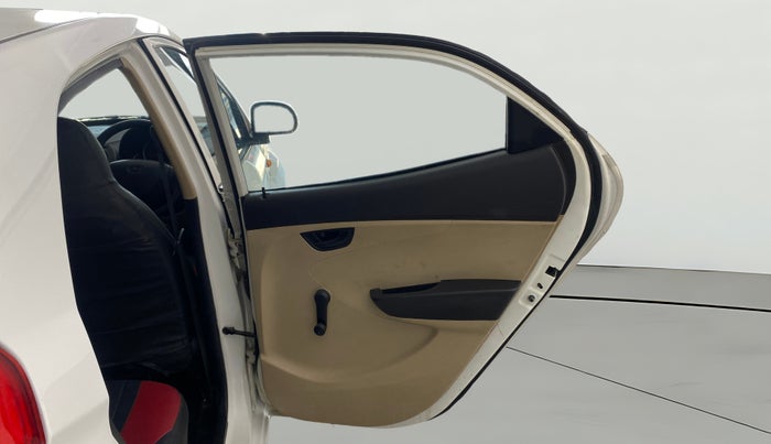 2015 Hyundai Eon MAGNA +, Petrol, Manual, 88,272 km, RHS Rear Door