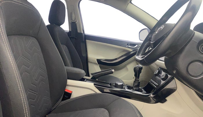 2022 Tata NEXON XZ PLUS (HS) PETROL, Petrol, Manual, 61,053 km, Right Side Front Door Cabin