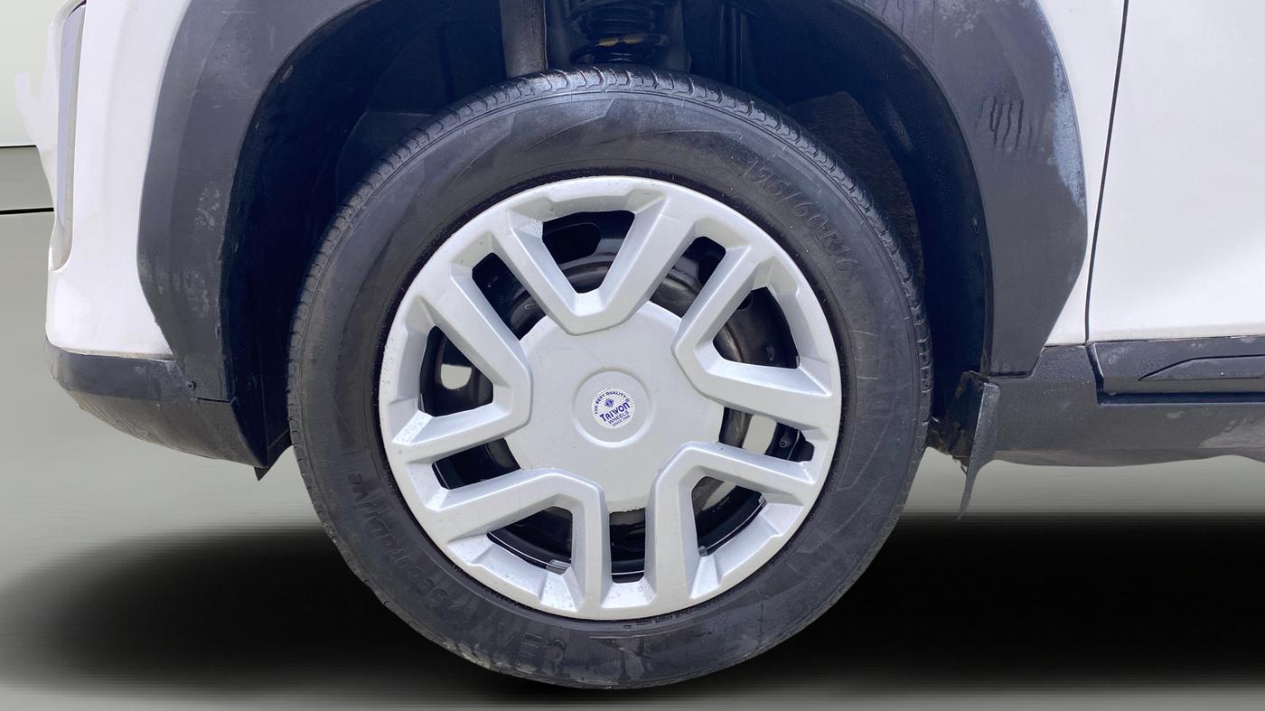 2021 Nissan MAGNITE XE, Petrol, Manual, 60,525 km, Left Front Wheel