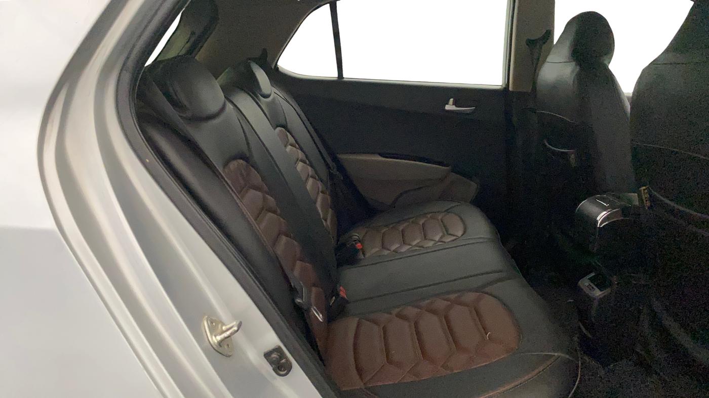 2018 Hyundai Grand i10 SPORTZ 1.2 KAPPA VTVT, Petrol, Manual, 93,989 km, Right Side Rear Door Cabin