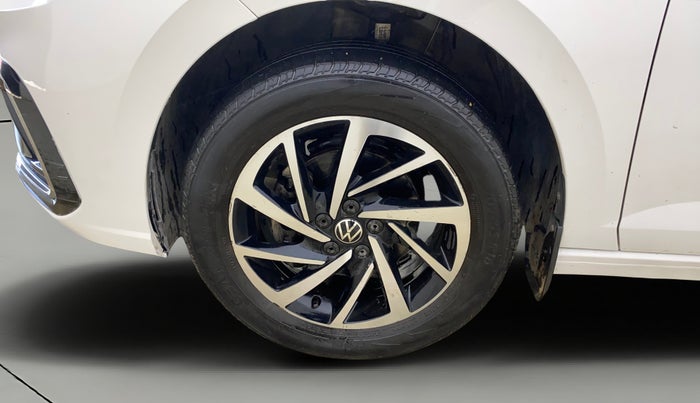 2023 Volkswagen VIRTUS TOPLINE TSI 1.0 MT, Petrol, Manual, 41,340 km, Left Front Wheel