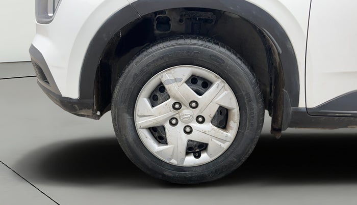 2021 Hyundai VENUE S 1.2, Petrol, Manual, 53,312 km, Left Front Wheel