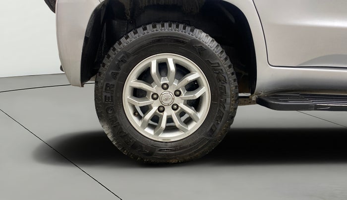 2017 Mahindra TUV300 T8, Diesel, Manual, 70,081 km, Right Rear Wheel