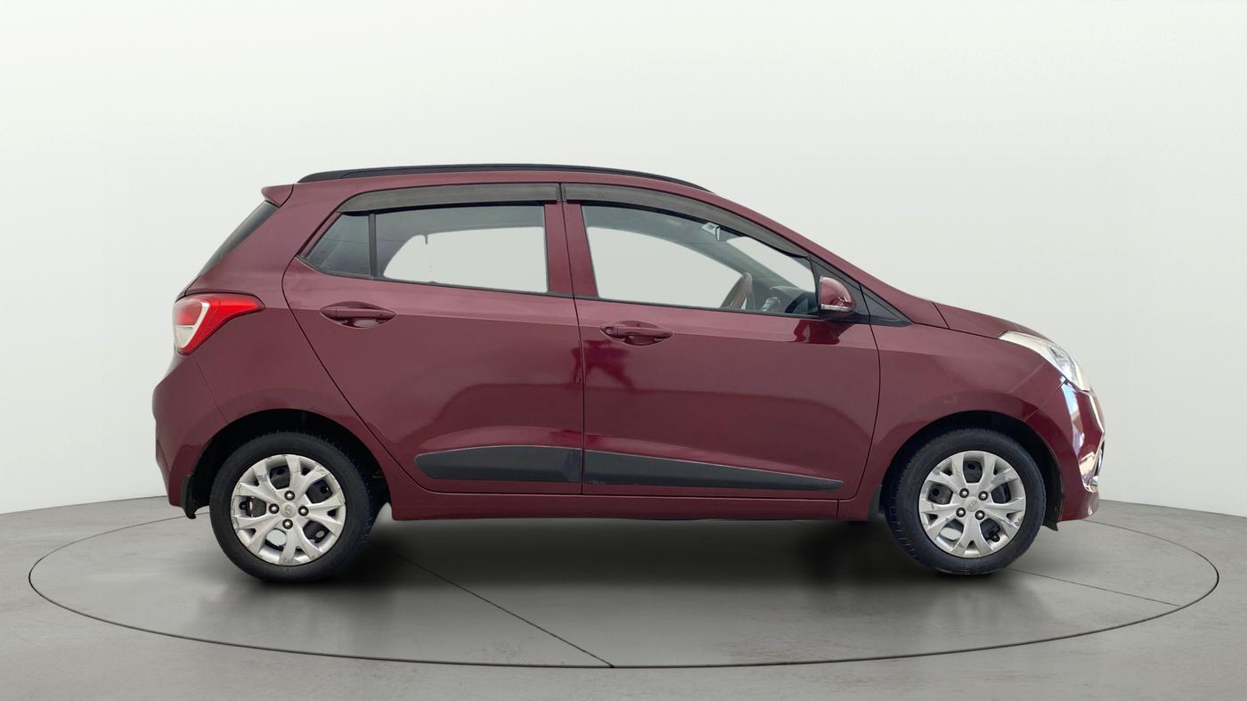 2016 Hyundai Grand i10 SPORTZ 1.2 KAPPA VTVT, Petrol, Manual, 57,589 km, Right Side View