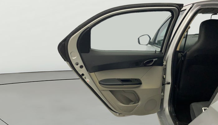2018 Tata Tiago XT PETROL, Petrol, Manual, 30,617 km, LHS Rear Door