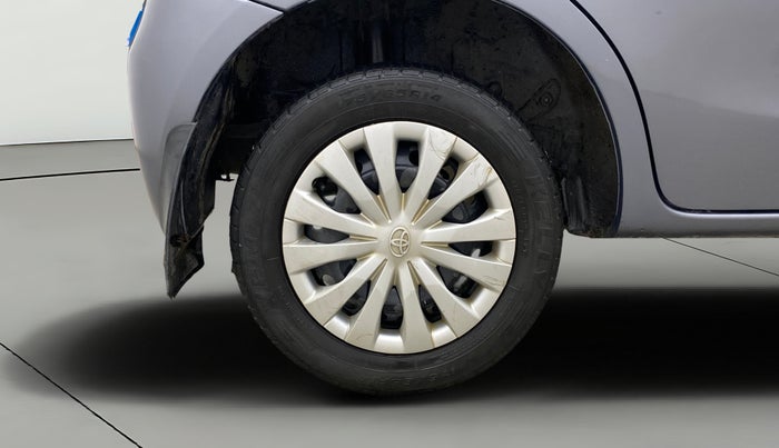 2015 Toyota Etios Liva G, Petrol, Manual, 47,064 km, Right Rear Wheel