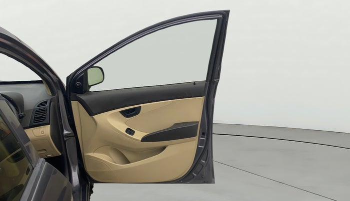 2018 Hyundai Eon MAGNA +, Petrol, Manual, 1,09,456 km, RHS Front Door