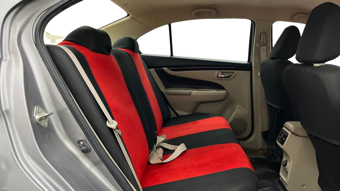 2016 Maruti Ciaz VDI+ SHVS, Diesel, Manual, 68,244 km, Right Side Rear Door Cabin