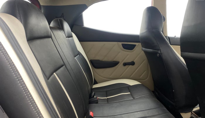 2018 Hyundai Eon MAGNA +, Petrol, Manual, 18,460 km, Right Side Rear Door Cabin