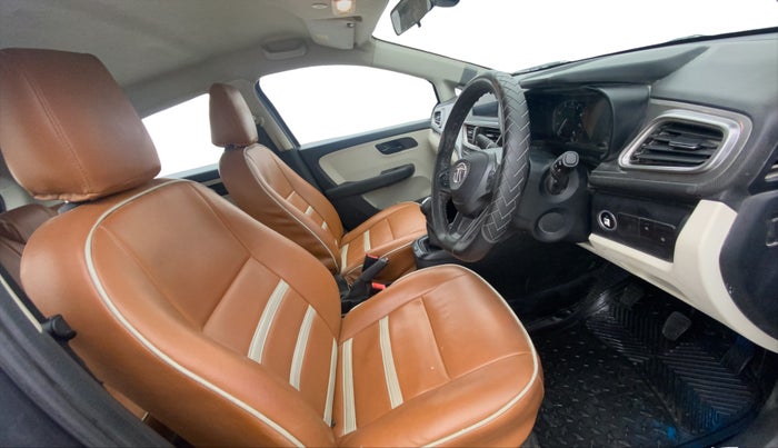 2021 Tata ALTROZ XT PETROL, Petrol, Manual, 61,416 km, Right Side Front Door Cabin