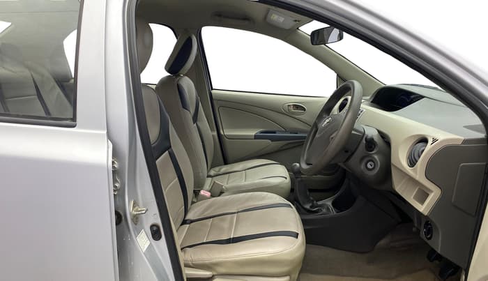 2015 Toyota Etios G, Petrol, Manual, 69,861 km, Right Side Front Door Cabin