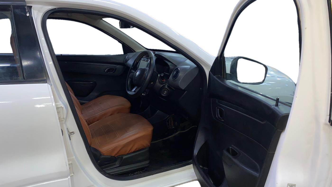 2017 Renault Kwid RXT 1.0 AMT, Petrol, Automatic, 30,365 km, Right Side Front Door Cabin