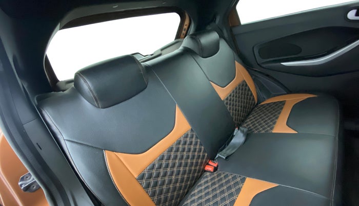 2018 Ford FREESTYLE TREND 1.2 PETROL, Petrol, Manual, 42,255 km, Right Side Rear Door Cabin