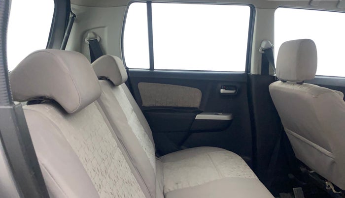 2015 Maruti Wagon R 1.0 VXI, Petrol, Manual, 64,362 km, Right Side Rear Door Cabin