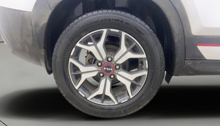2021 KIA SELTOS GTX PLUS AT 1.5 DIESEL, Diesel, Automatic, 47,825 km, Right Rear Wheel