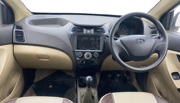 2013 Hyundai Eon ERA +, Petrol, Manual, 69,356 km, Dashboard