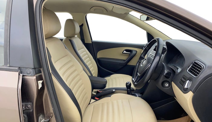 2016 Volkswagen Ameo HIGHLINE1.2L, Petrol, Manual, 55,607 km, Right Side Front Door Cabin