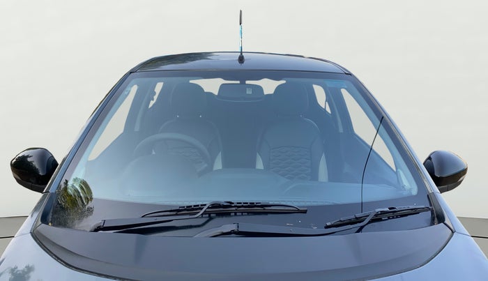 2023 Tata Tiago XT (O) PETROL, Petrol, Manual, 21,677 km, Front Windshield