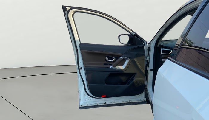 2020 Tata Harrier XZA 2.0L DUAL TONE, Diesel, Automatic, 1,22,626 km, LHS Front Door