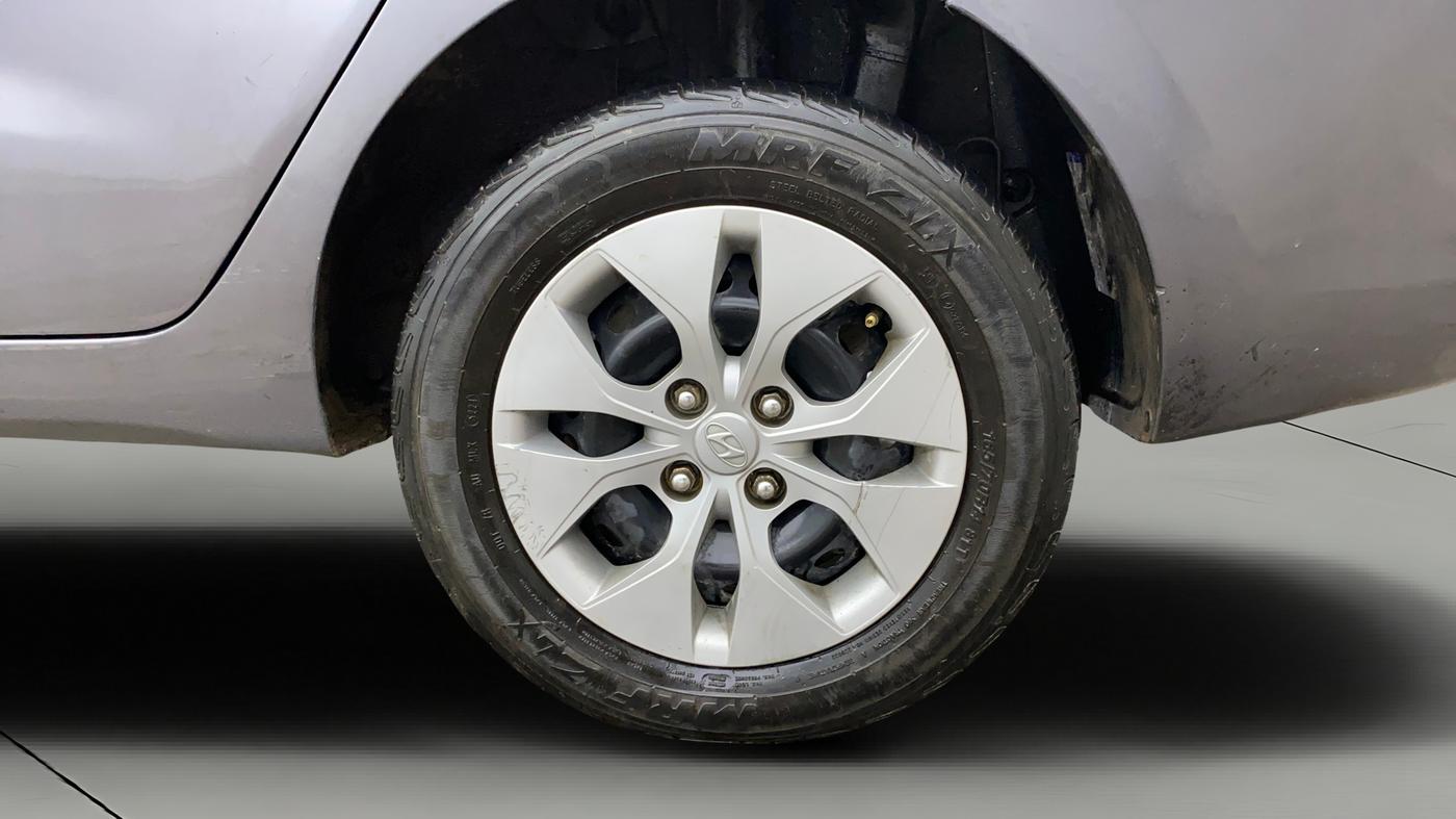 2019 Hyundai Xcent S 1.2, Petrol, Manual, 72,144 km, Left Rear Wheel