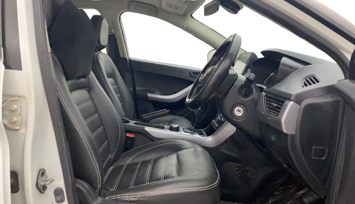 2021 Tata NEXON XMA SUNROOF PETROL, Petrol, Automatic, 37,338 km, Right Side Front Door Cabin