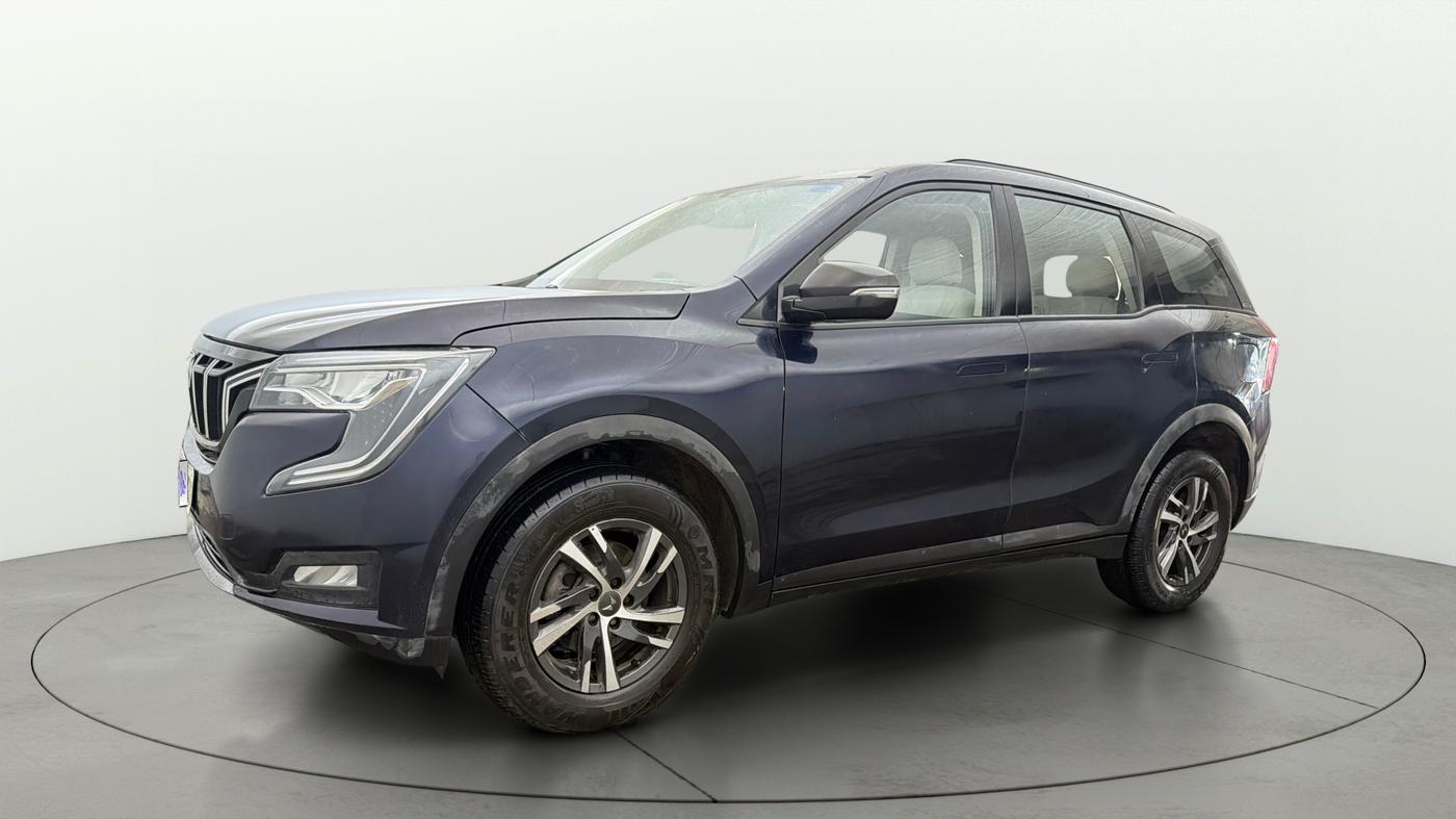 2022 Mahindra XUV700 AX 5 P MT 5 STR, Petrol, Manual, 66,297 km, Left Front Diagonal