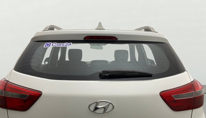 2017 Hyundai Creta SX PLUS AT 1.6 PETROL, Petrol, Automatic, 1,08,119 km, Rear Windshield