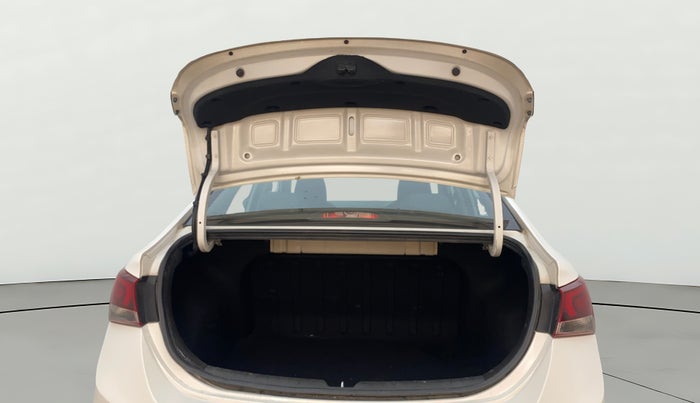 2018 Hyundai Verna 1.6 VTVT SX O, Petrol, Manual, 55,654 km, Boot Open Zoomed View