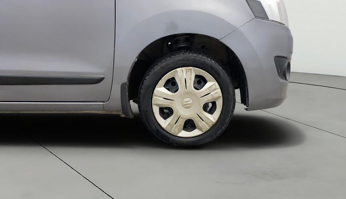 2014 Maruti Wagon R 1.0 VXI, Petrol, Manual, 35,804 km, Right Front Wheel