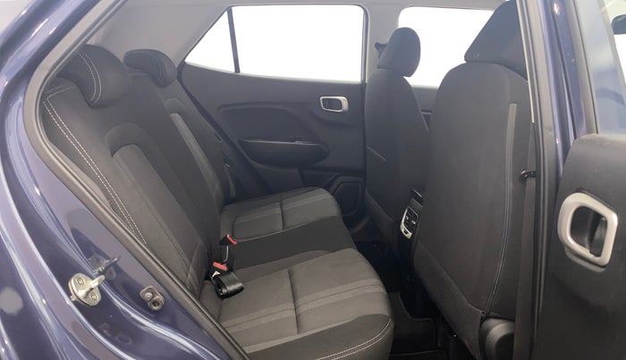 2020 Hyundai VENUE SX 1.0 TURBO, Petrol, Manual, 45,228 km, Right Side Rear Door Cabin